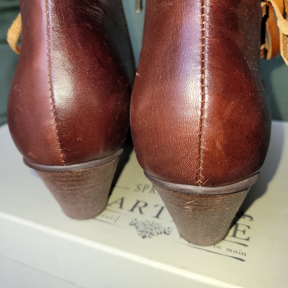 L'ARTISTE Booties - Picture 3 of 5